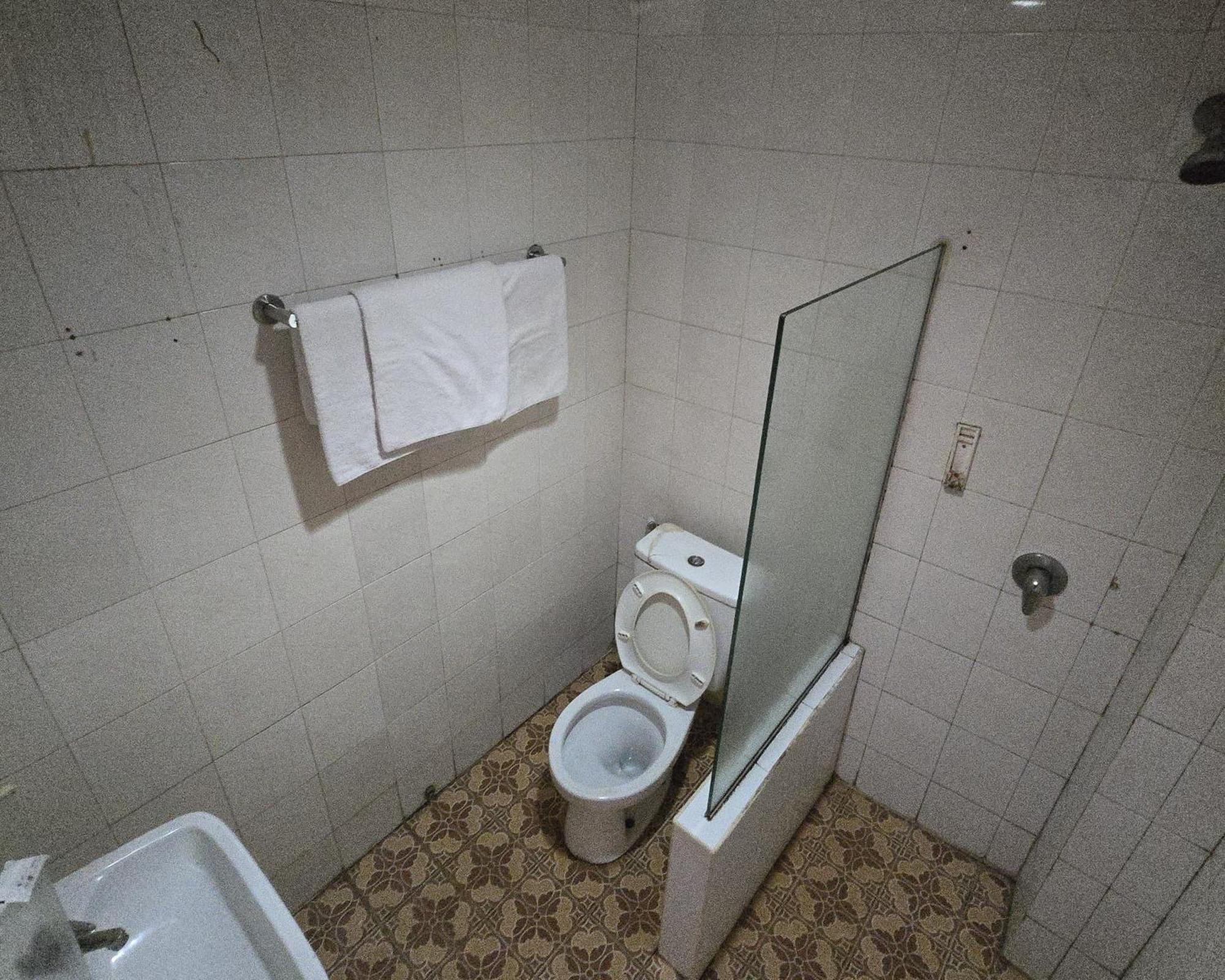 Hotel Maxim Kwitang جاكرتا الغرفة الصورة